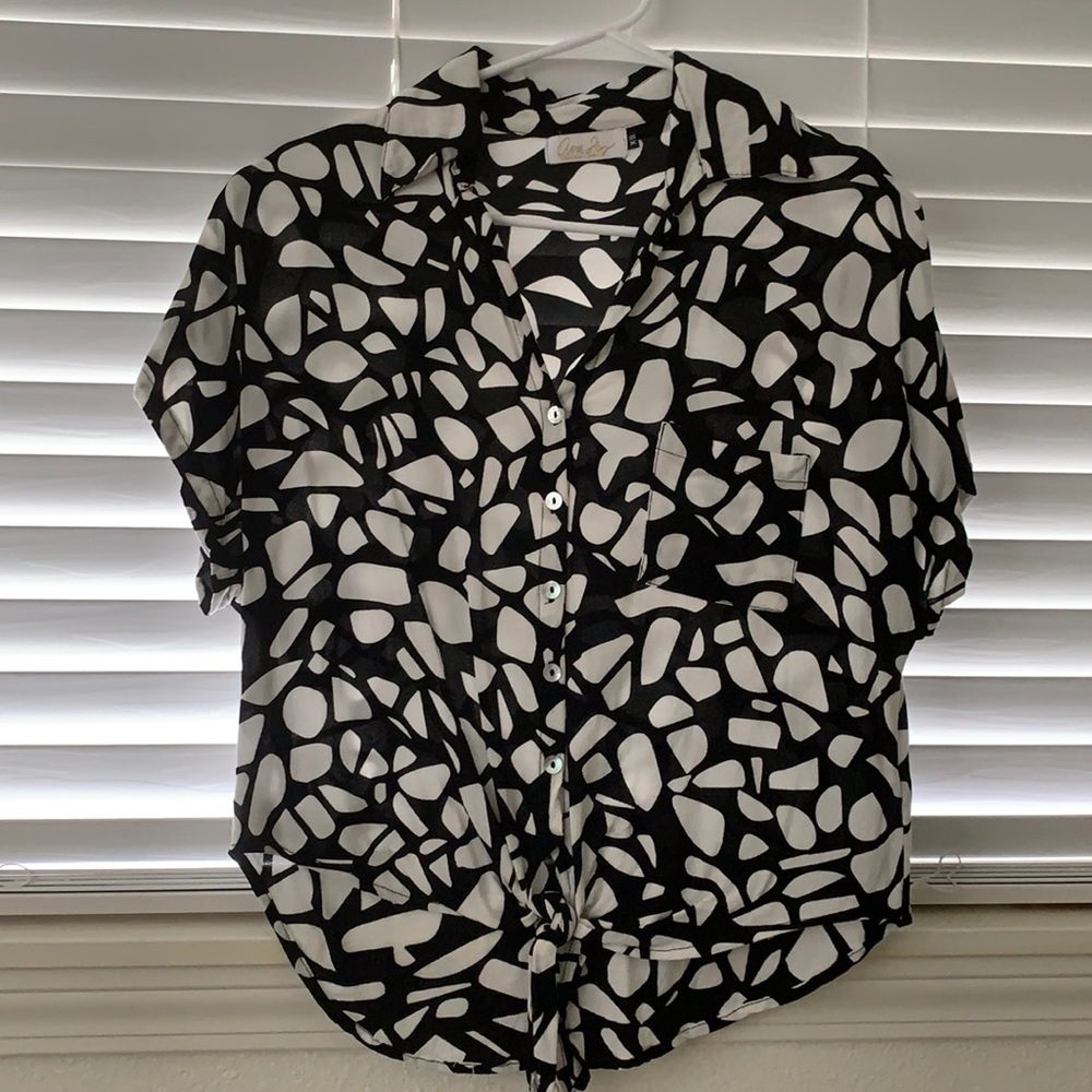 Ava Sky Button Down Top XS
